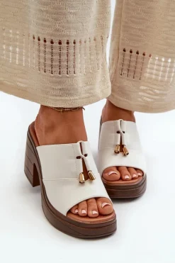 Klapki Damskie Z Eko Skóry Na Platformie I Klocku Białe Dafira