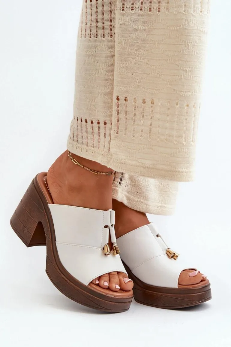 Klapki Damskie Z Eko Skóry Na Platformie I Klocku Białe Dafira