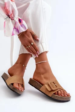 Klapki Damskie Z Klamrą Eko Zamszowe Camel Laeltia