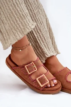 Klapki Damskie Z Klamrami I Ozdobnym Obszyciem Camel Visley