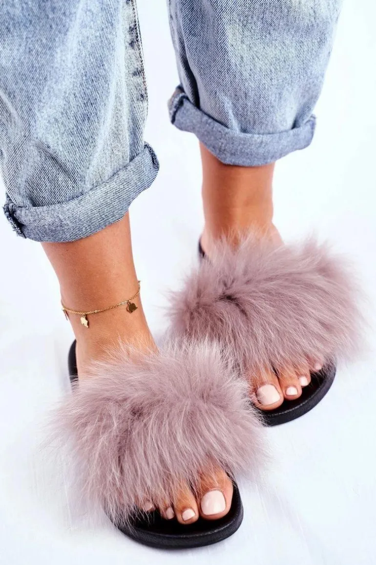 Klapki Damskie z Naturalnym Futerkiem Jasno Szare Bushido