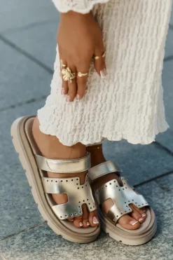 Klapki Damskie Z Naturalnej Skóry Na Platformie Zazoo 40440 Złote