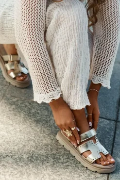 Klapki Damskie Z Naturalnej Skóry Na Platformie Zazoo 40440 Złote