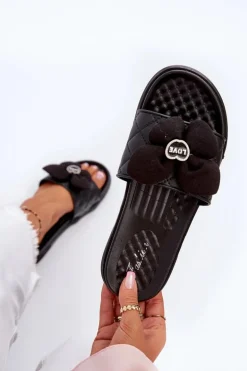 Klapki Damskie Z Ozdobą Na Niskiej Platformie Czarne Cedrella