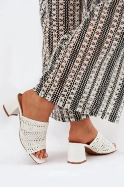 Klapki Damskie Z Plecionką Na Obcasie Białe Ciariloria