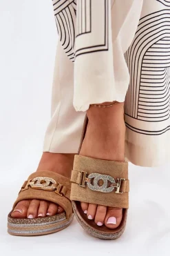 Klapki Damskie Ze Złotym Detalem Na Platformie Z Brokatem Camel Eanes