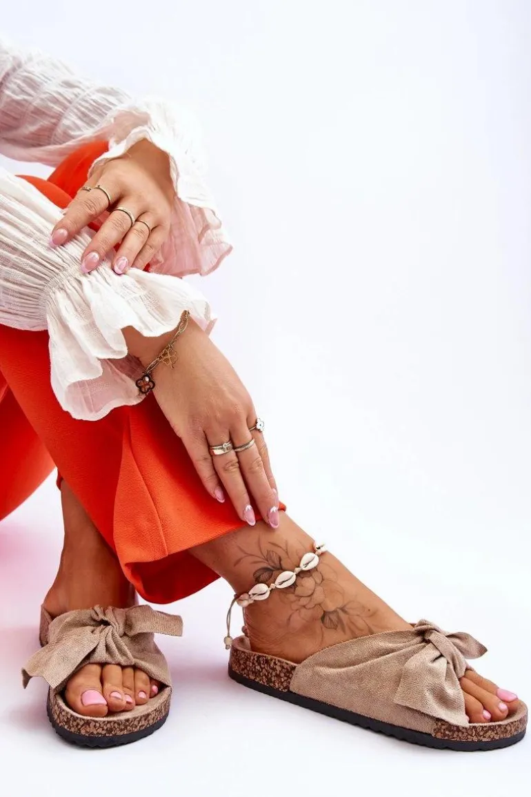 Klapki Na Korkowej Podeszwie Ciemnobeżowe Wendy