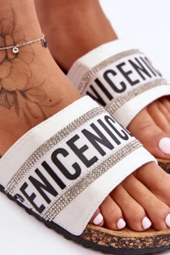 Klapki Na Korku Z Cyrkoniami Białe Be Nice