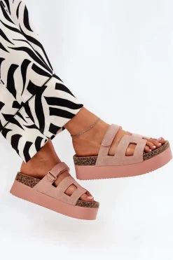 Klapki Na Masywnej Platformie Różowe Daldiva