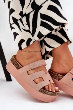 Klapki Na Masywnej Platformie Różowe Daldiva