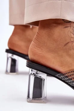 Klapki Na Obcasie Z Dżetami Czarne Jaxen