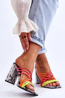 Klapki Na Obcasie Z Paseczkami Wężowe Neonowe Beckie