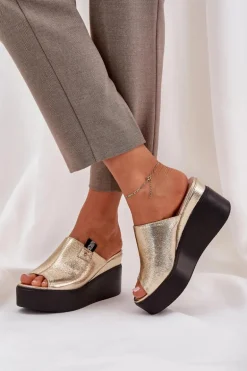 Klapki Na Platformie I Koturnie Eko Skórzane Złote Eridoria