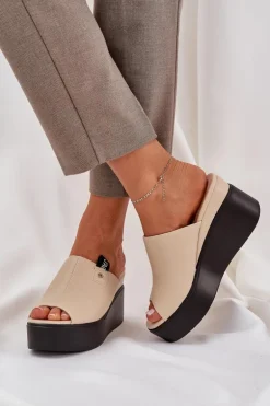 Klapki Na Platformie I Koturnie Eko Skórzane Beżowe Eridoria