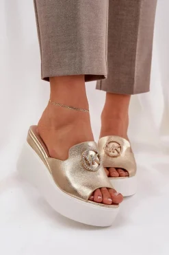 Klapki Na Platformie I Koturnie Z Ozdobą Złote Nanessia