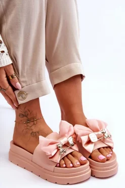 Klapki Z Kokardą I Ozdobnym Misiem Jasnoróżowe Suzy