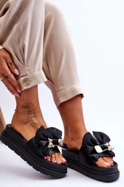 Klapki Z Kokardą I Ozdobnym Misiem Czarne Suzy