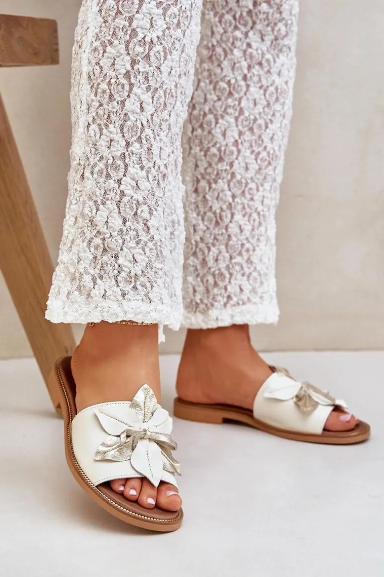 Klapki Z Ozdobą Skóra Naturalna Zazoo 3667 Białe