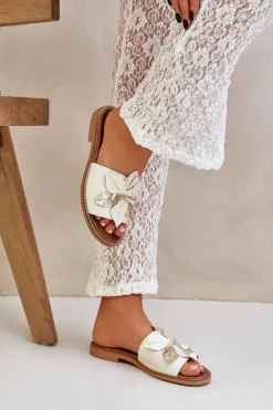 Klapki Z Ozdobą Skóra Naturalna Zazoo 3667 Białe