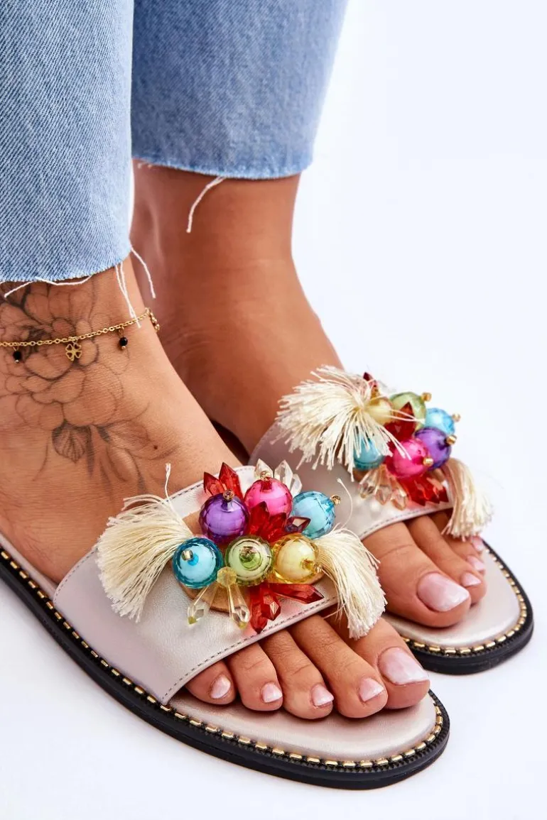 Klapki Z Ozdobnymi Koralikami S.Barski KV-2775-47 Nude