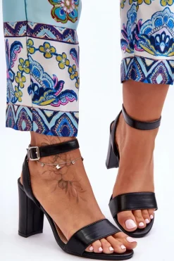 Klasyczne Damskie Sandały Na Słupku Czarne Treada