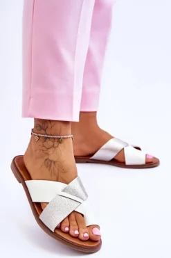 Klasyczne Damskie Skórzane Klapki Biało-Srebrne Nancy