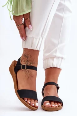 Klasyczne Sandały Na Niskim Koturnie Czarne Arya