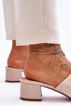 Klasyczne Skórzane Klapki Na Niskim Obcasie Beżowe Miley