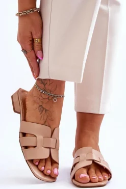 Klasyczne Skórzane Klapki Damskie Beżowe Fendy