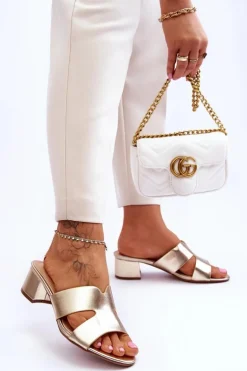 Klasyczne Skórzane Klapki Na Niskim Obcasie Złote Miley