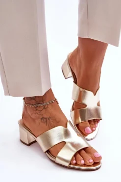 Klasyczne Skórzane Klapki Na Niskim Obcasie Złote Miley