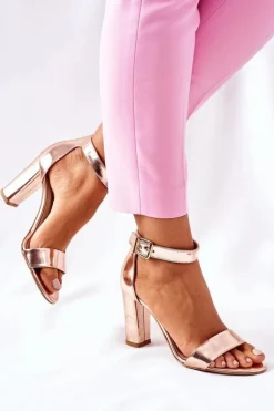 Klasyczne Skórzane Sandały Na Słupku Laura Messi 1760 Champagne