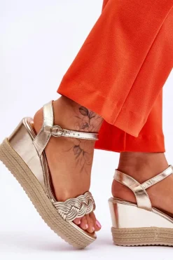 Klasyczne Skórzane Sandały Na Koturnie Złote Denisse