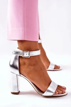 Klasyczne Skórzane Sandały Na Słupku Laura Messi 1760 Srebrne