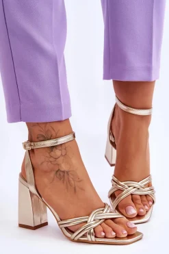 Klasyczne Skórzane Sandały Na Słupku Złote Bernett