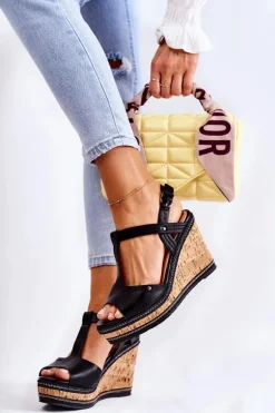 Klasyczne Skórzane Sandały Na Koturnie Czarne Valorin