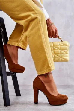 Klasyczne Zamszowe Czółenka Na Obcasie Camel Soro