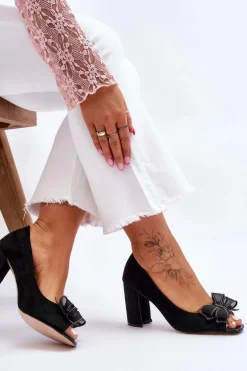 Klasyczne Zamszowe Czółenka Z Kokardą Czarne Corey