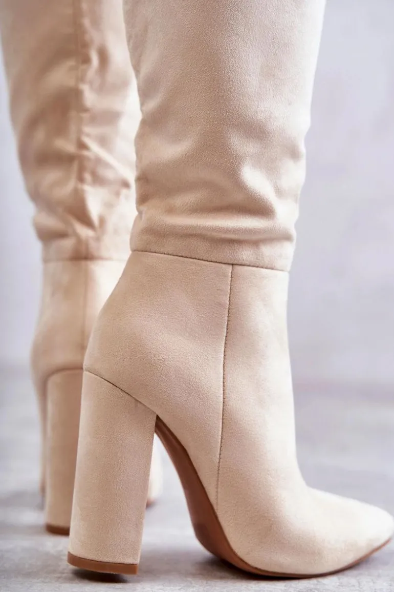 Klasyczne Zamszowe Kozaki Na Obcasie Beżowe Tressa