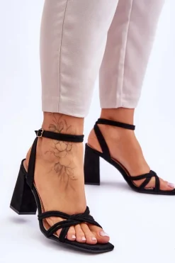Klasyczne Zamszowe Sandały Na Słupku Czarne Bernett