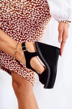 Klasyczne Zamszowe Sandały Na Koturnie Czarne Lysette