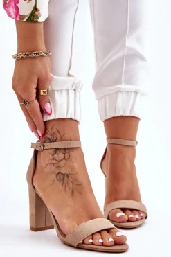 Klasyczne Zamszowe Sandały Na Słupku Beżowe Amina