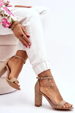 Klasyczne Zamszowe Sandały Na Słupku Beżowe Amina