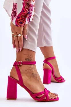 Klasyczne Zamszowe Sandały Na Słupku Fuksja Bernett