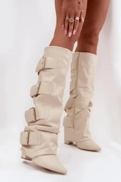 Kozaki Damskie Na Słupku Z Wywiniętą Cholewką I Złotymi Klamrami Jasnobeżowe Isavelle