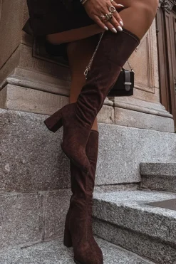 Kozaki Damskie Na Słupku Z Eko Zamszu Czekoladowe Yelisse