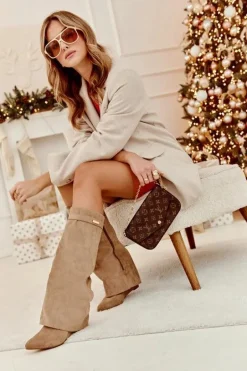 Kozaki Damskie Na Ukrytym Koturnie Beżowe Pattia