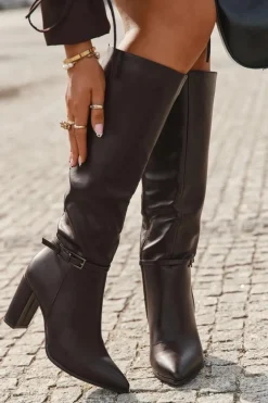 Kozaki Damskie Ocieplane Na Słupku Z Klamrą Czekoladowe Fionelle