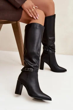 Kozaki Damskie Ocieplane Na Słupku Z Klamrą Czarne Fionelle