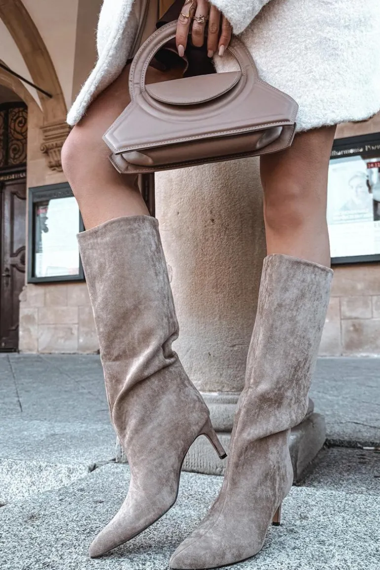 Kozaki Damskie Wsuwane Ocieplane Na Szpilce Beżowe Olivienne